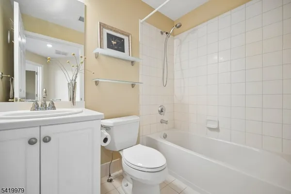 $828,000 | 614 Turlington Court, Livingston, NJ 07039