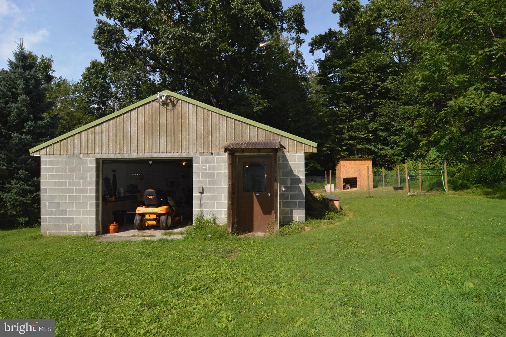 74 Round Barn Road Newmanstown, PA 17073 - Photo 23 of 25 Gallery Image 23
