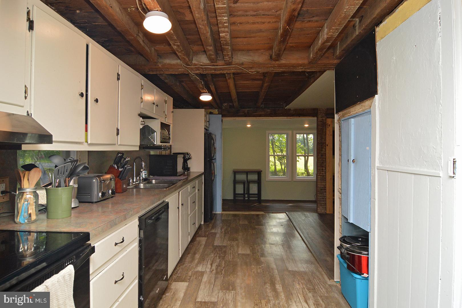 74 Round Barn Road Newmanstown, PA 17073 - Photo 8 of 25 Gallery Image 8