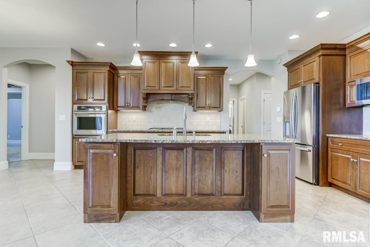 4601 Lynhurst Road Springfield, IL 62711 - Photo 9 of 42