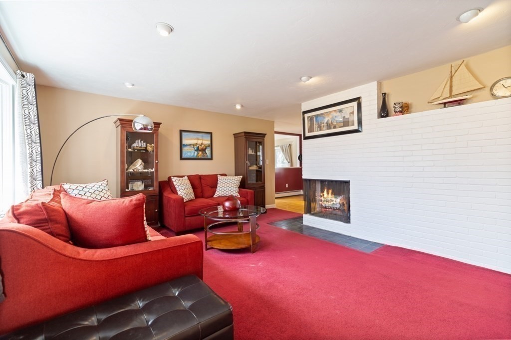 21 Lariviere Road Framingham, MA 01701 - Photo 8 of 42 Gallery Image 8