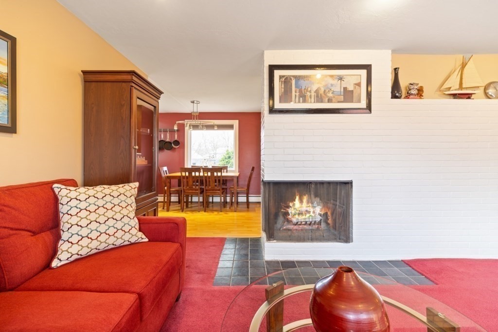 21 Lariviere Road Framingham, MA 01701 - Photo 9 of 42 Gallery Image 9