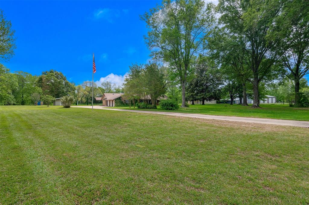2564 Swan Lake Road Bossier City, LA 71111 - Photo 2 of 32