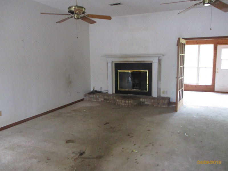 2548 Lake Silver Road Crestview, FL 32536 - Photo 2 of 19 IMG_4290