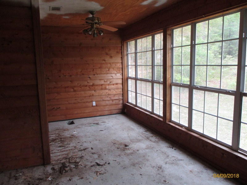 2548 Lake Silver Road Crestview, FL 32536 - Photo 9 of 19 IMG_4297