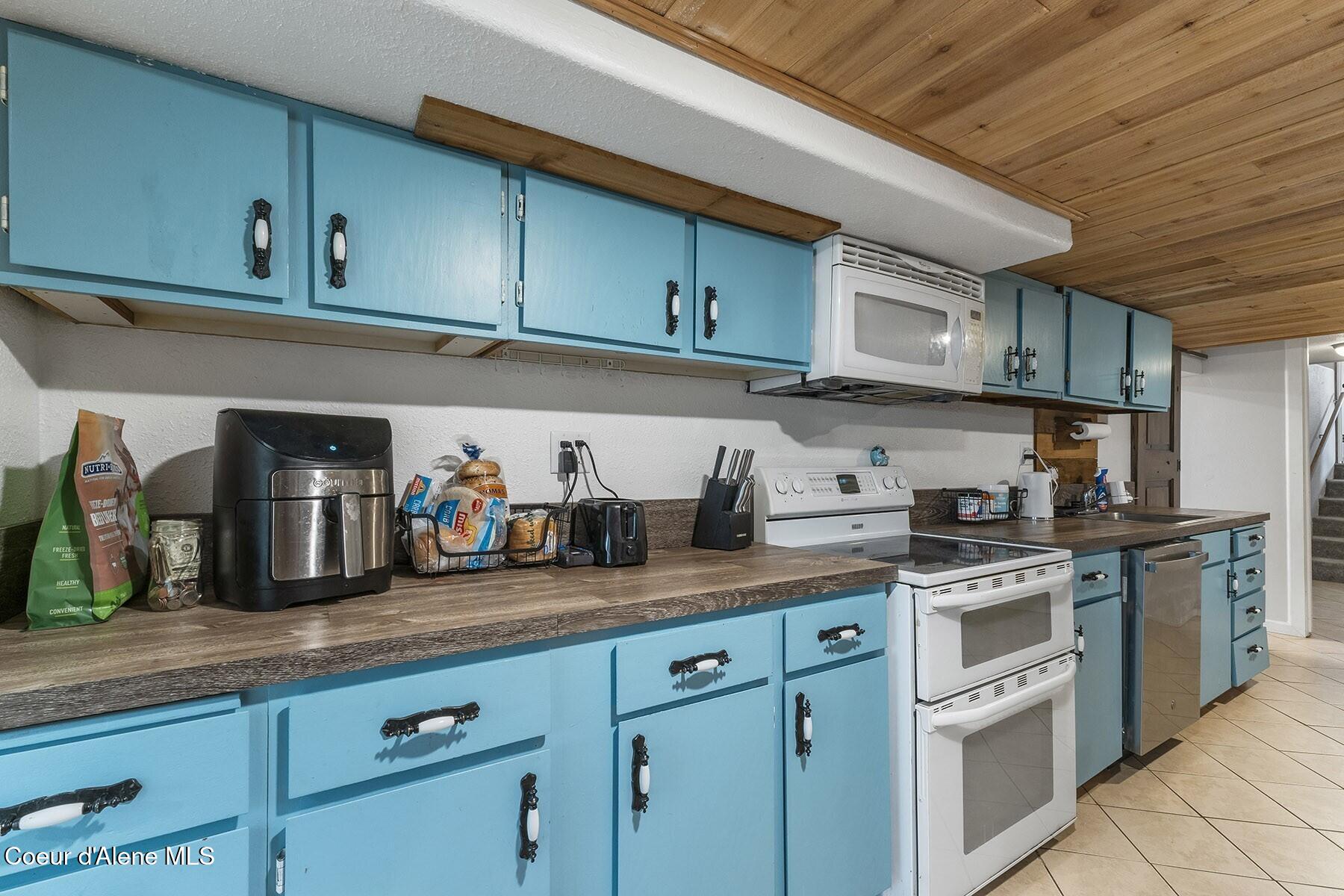 15544 North Gray Rathdrum, ID 83858 - Photo 27 of 40 Basement Kitchen