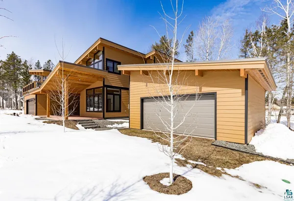 $1,250,000 | 311 Hartley Hills Lane, Duluth, MN 55803
