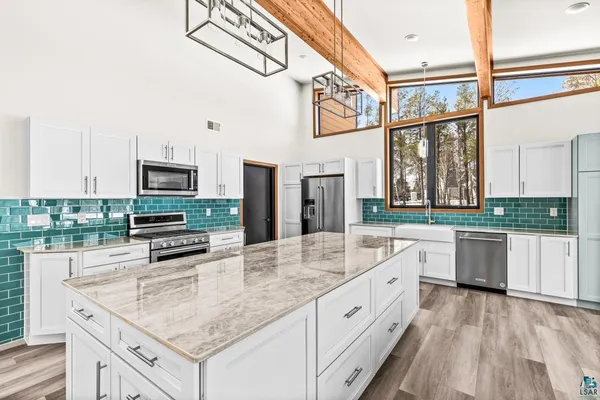 $1,250,000 | 311 Hartley Hills Lane, Duluth, MN 55803