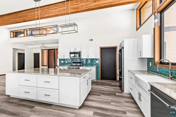 $1,250,000 | 311 Hartley Hills Lane, Duluth, MN 55803