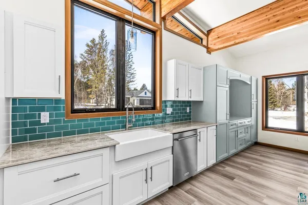 $1,250,000 | 311 Hartley Hills Lane, Duluth, MN 55803