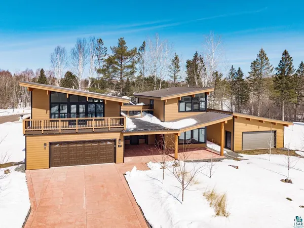 $1,250,000 | 311 Hartley Hills Lane, Duluth, MN 55803