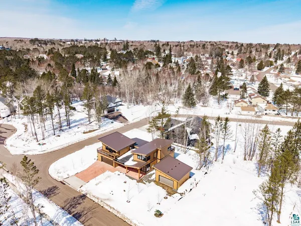 $1,250,000 | 311 Hartley Hills Lane, Duluth, MN 55803