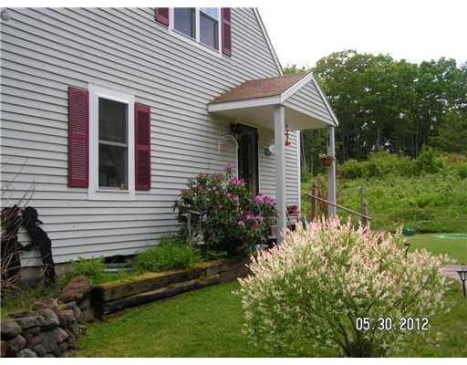 3244 Camden Road Warren, ME 04864 - Photo 2 of 17 Exterior Front.