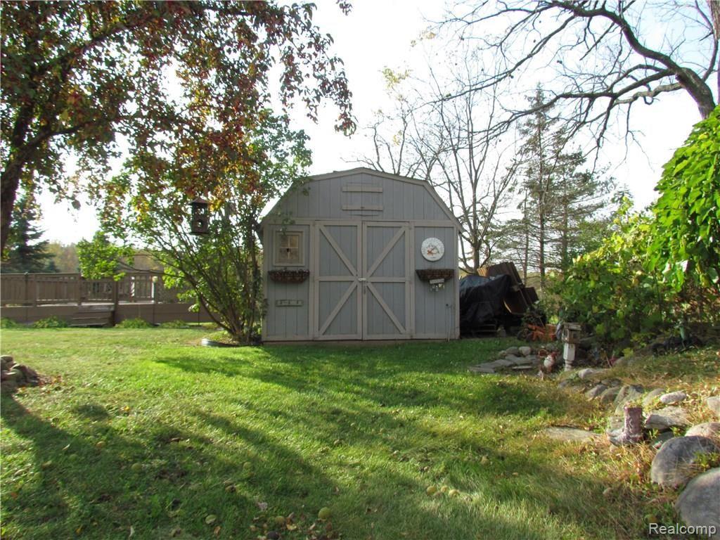 10134 Ridge Road Goodrich, MI 48438 - Photo 25 of 28 IMG_1712.JPG