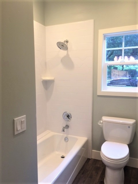 2507 Los Alisos South Fallbrook, CA 92028 - Photo 19 of 21 Secondary bath