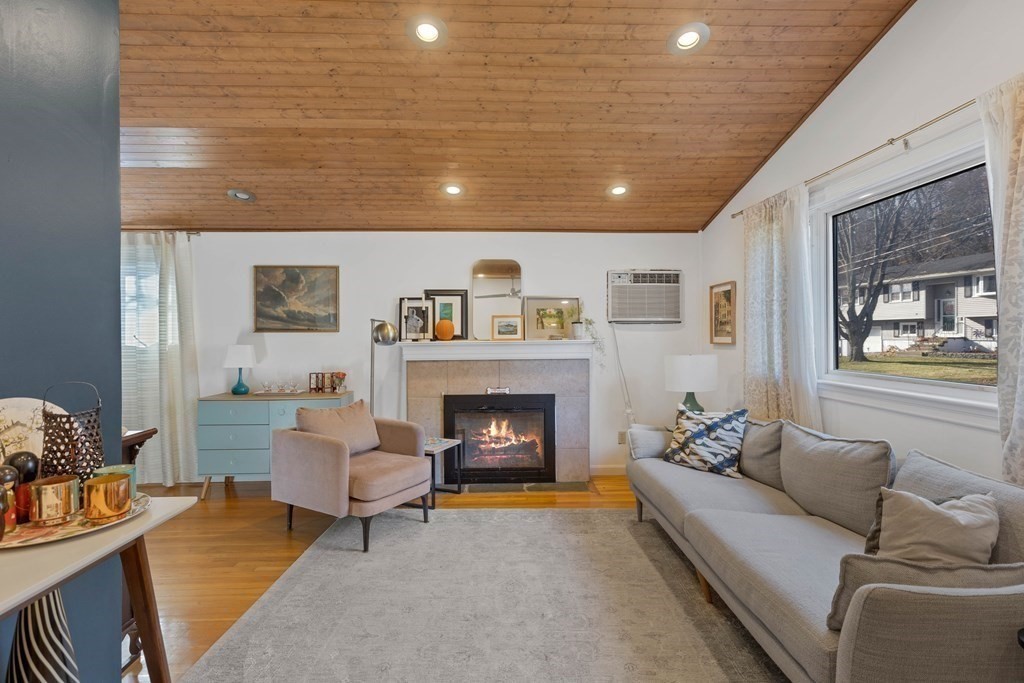 20 Mountain Road Burlington, MA 01803 - Photo 2 of 27 Gallery Image 2