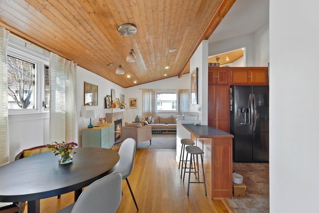 20 Mountain Road Burlington, MA 01803 - Photo 6 of 27 Gallery Image 6