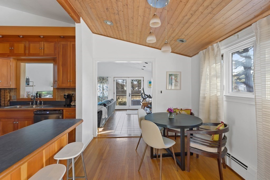 20 Mountain Road Burlington, MA 01803 - Photo 7 of 27 Gallery Image 7