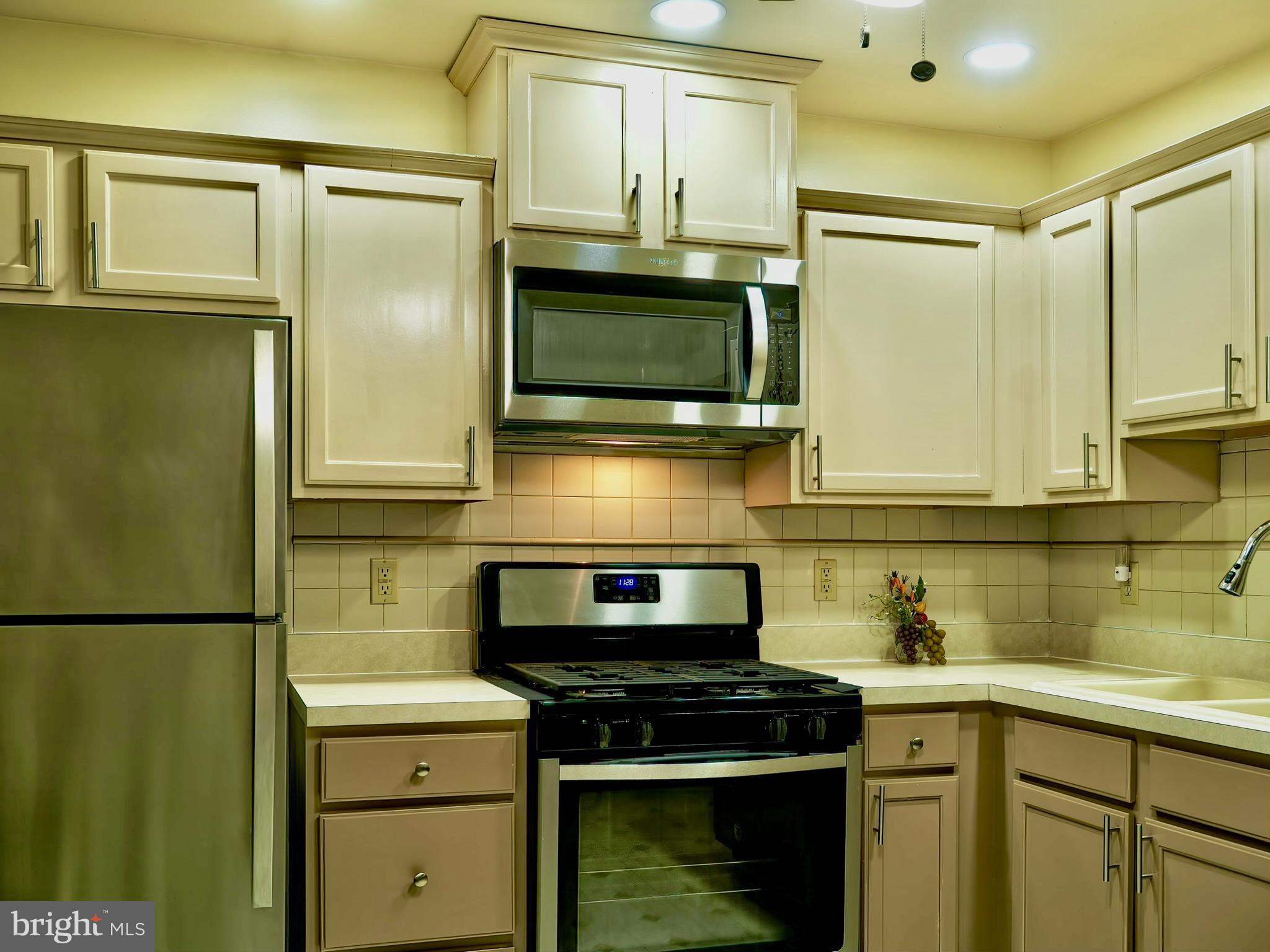 231 Hayes Mill Road Atco, NJ 08004 - Photo 3 of 35 Gallery Image 3