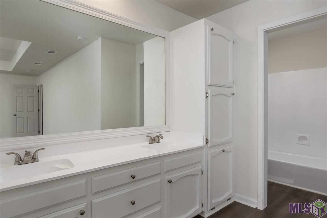 1903 Stonegate Court Baton Rouge, LA 70815 - Photo 23 of 35