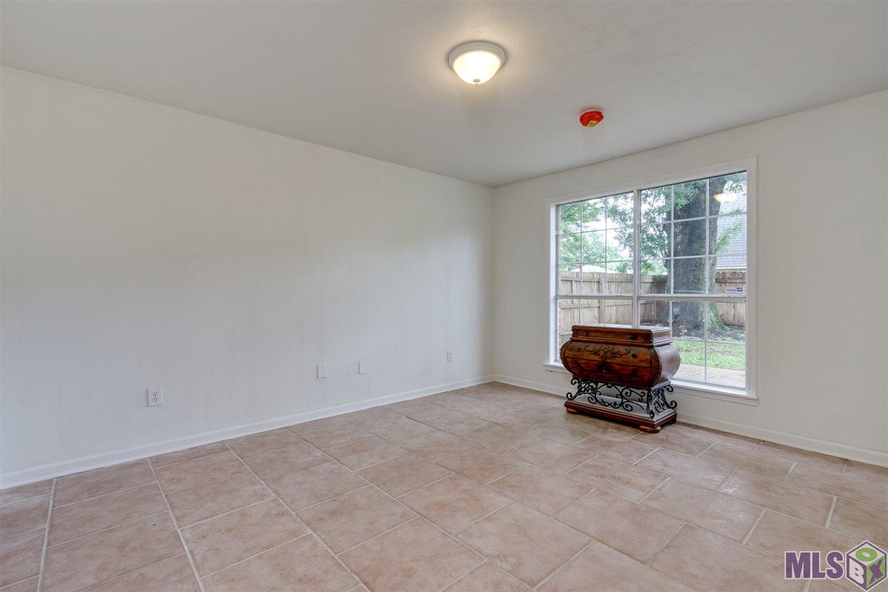 1903 Stonegate Court Baton Rouge, LA 70815 - Photo 8 of 35
