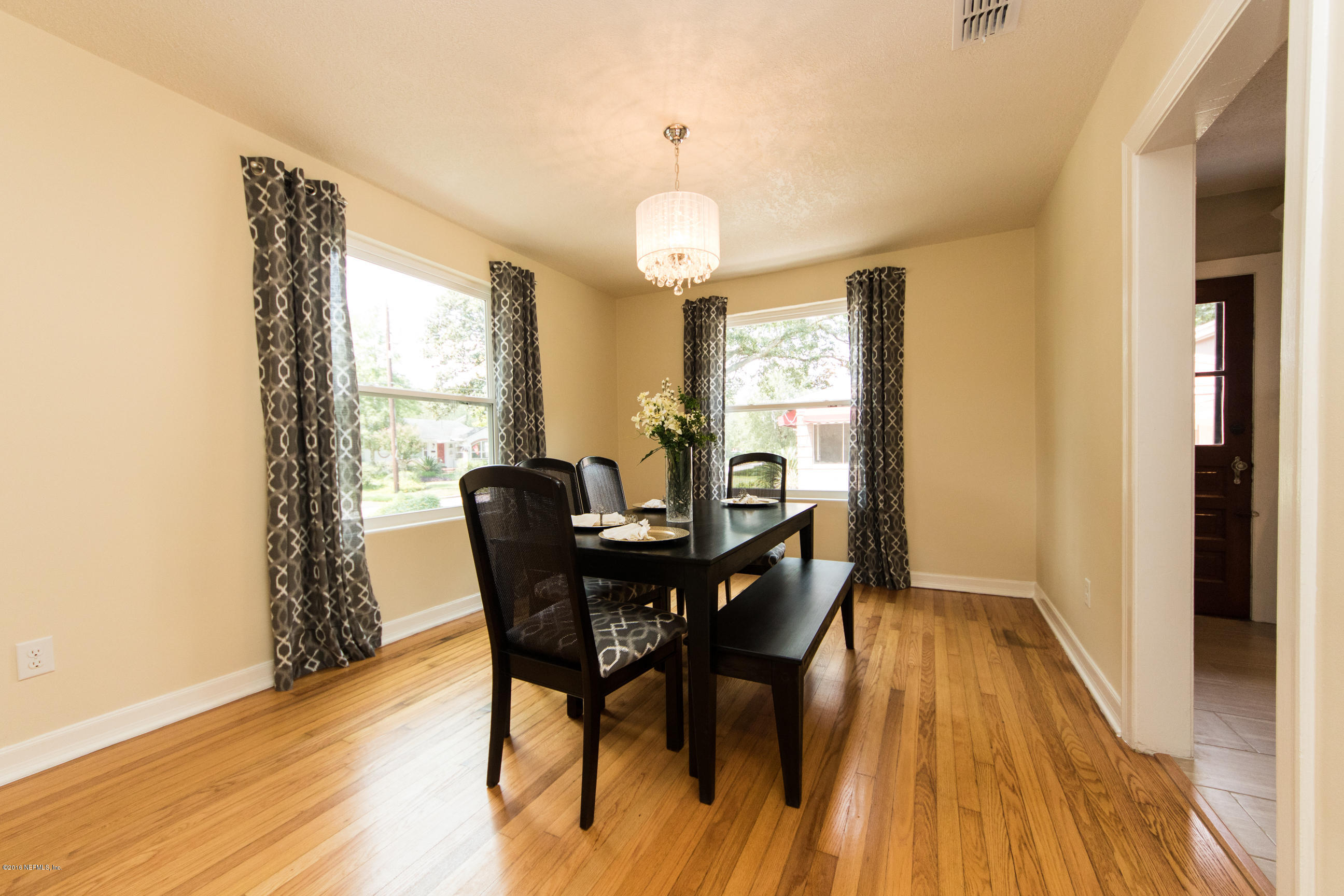 1455 Monticello Road Jacksonville, FL 32207 - Photo 11 of 25 Dining Room
