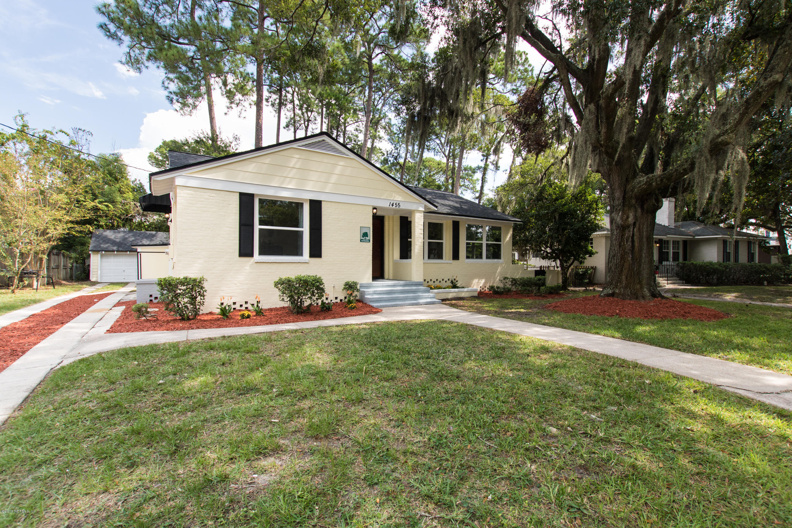 1455 Monticello Road Jacksonville, FL 32207 - Photo 2 of 25 Front View 2