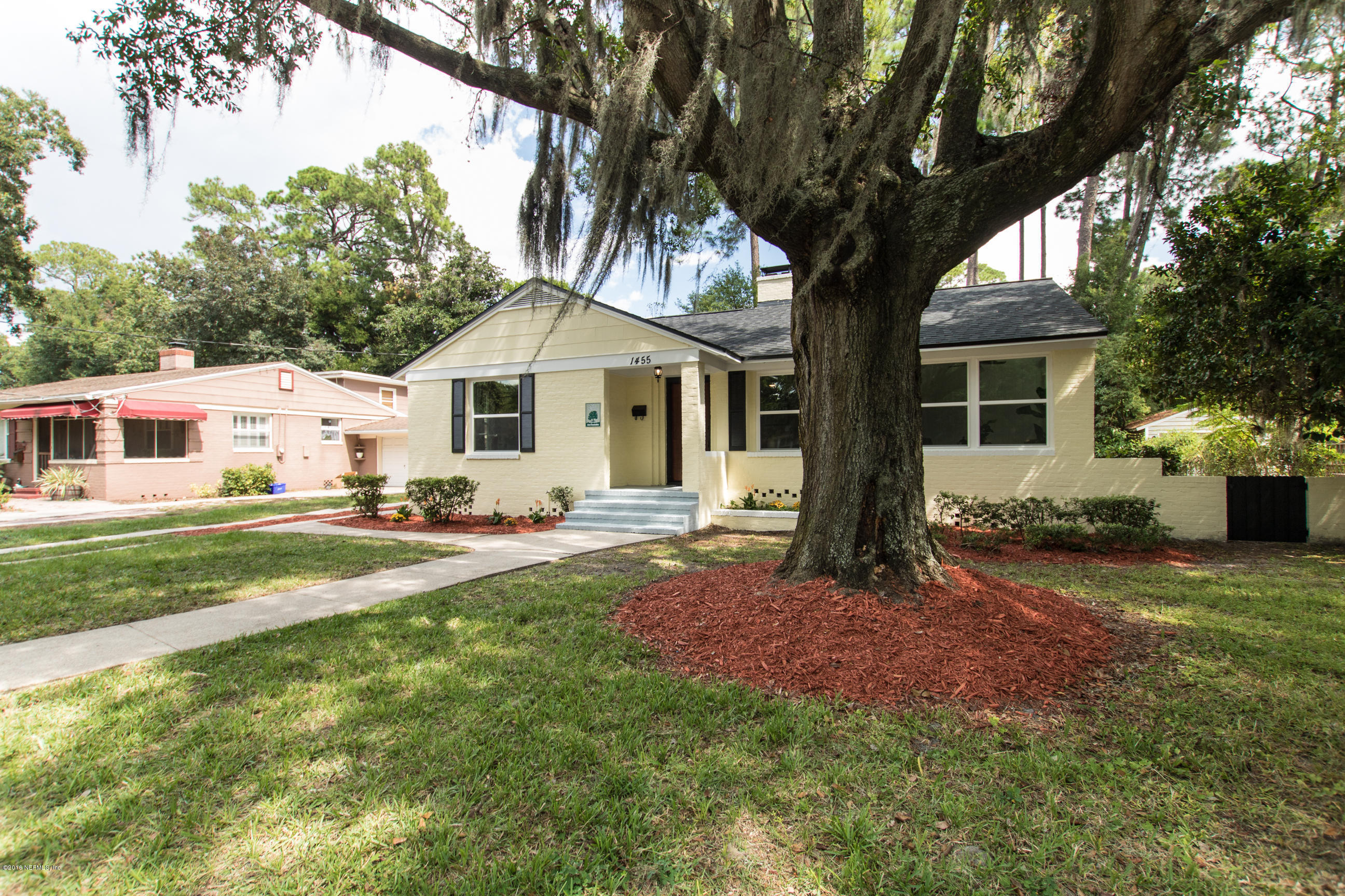 1455 Monticello Road Jacksonville, FL 32207 - Photo 4 of 25 Front View 4