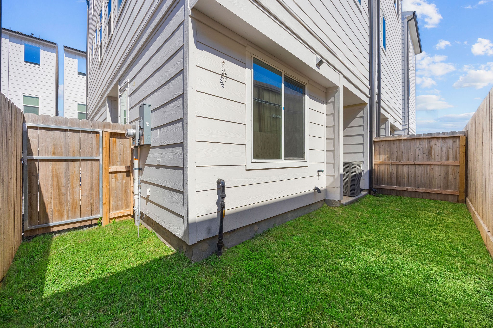 303 Marcella Street, Unit F Houston, TX 77091 - Photo 29 of 29 Private backyard space, perfect for outdoor use.