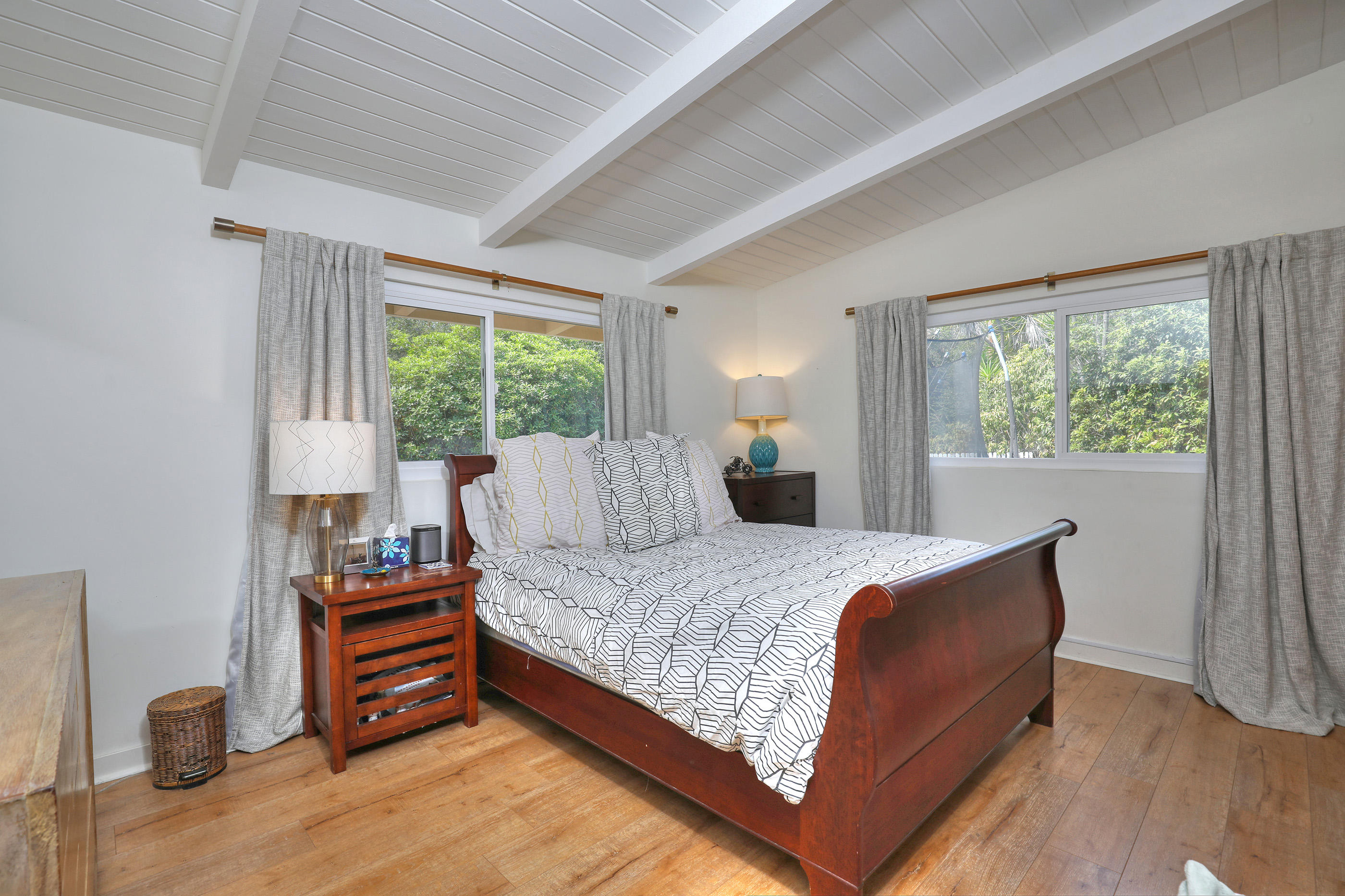 2696 Foothill Road Santa Barbara, CA 93105 - Photo 12 of 20 Master Bedroom