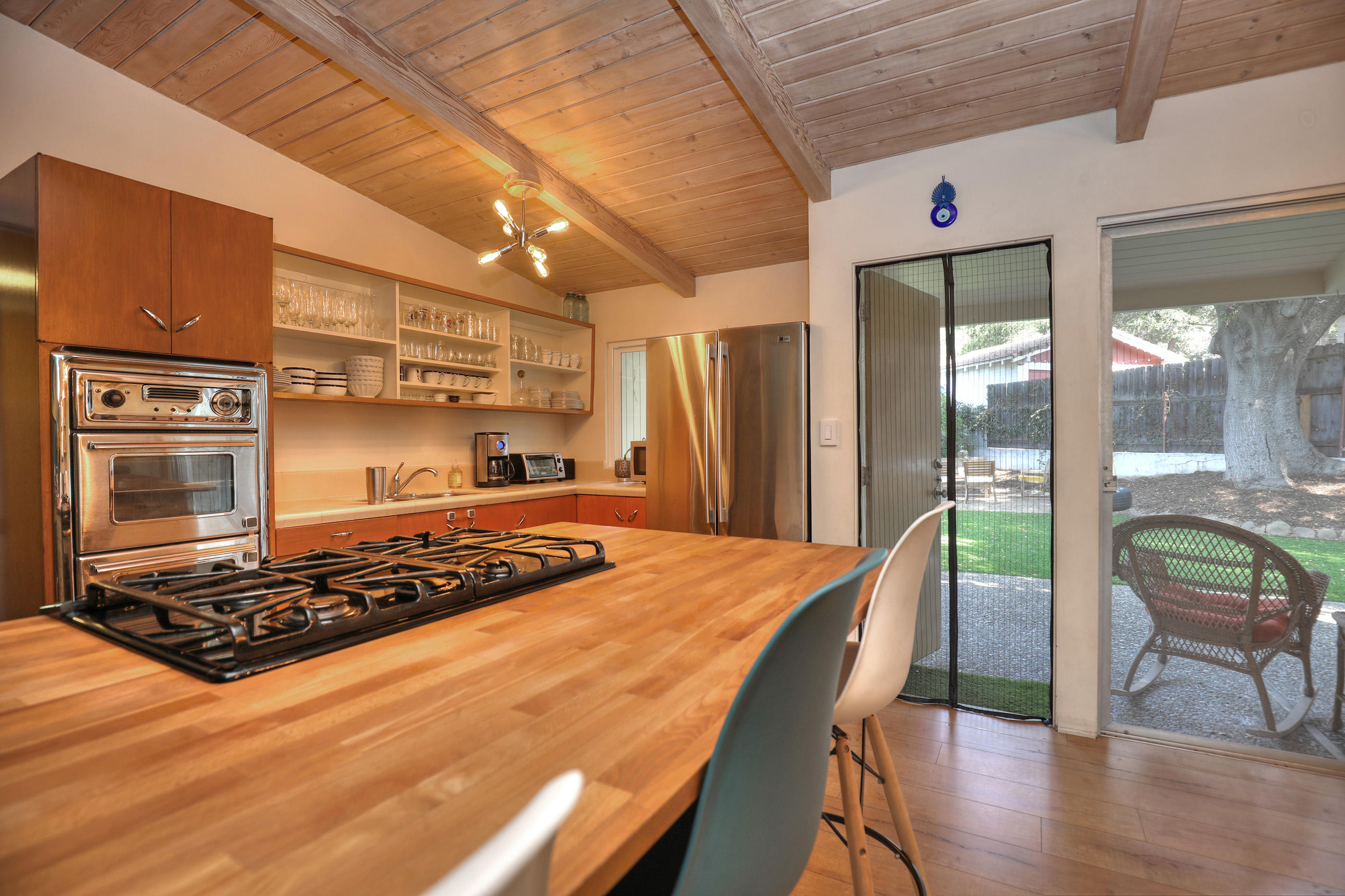 2696 Foothill Road Santa Barbara, CA 93105 - Photo 8 of 20 Kitchen