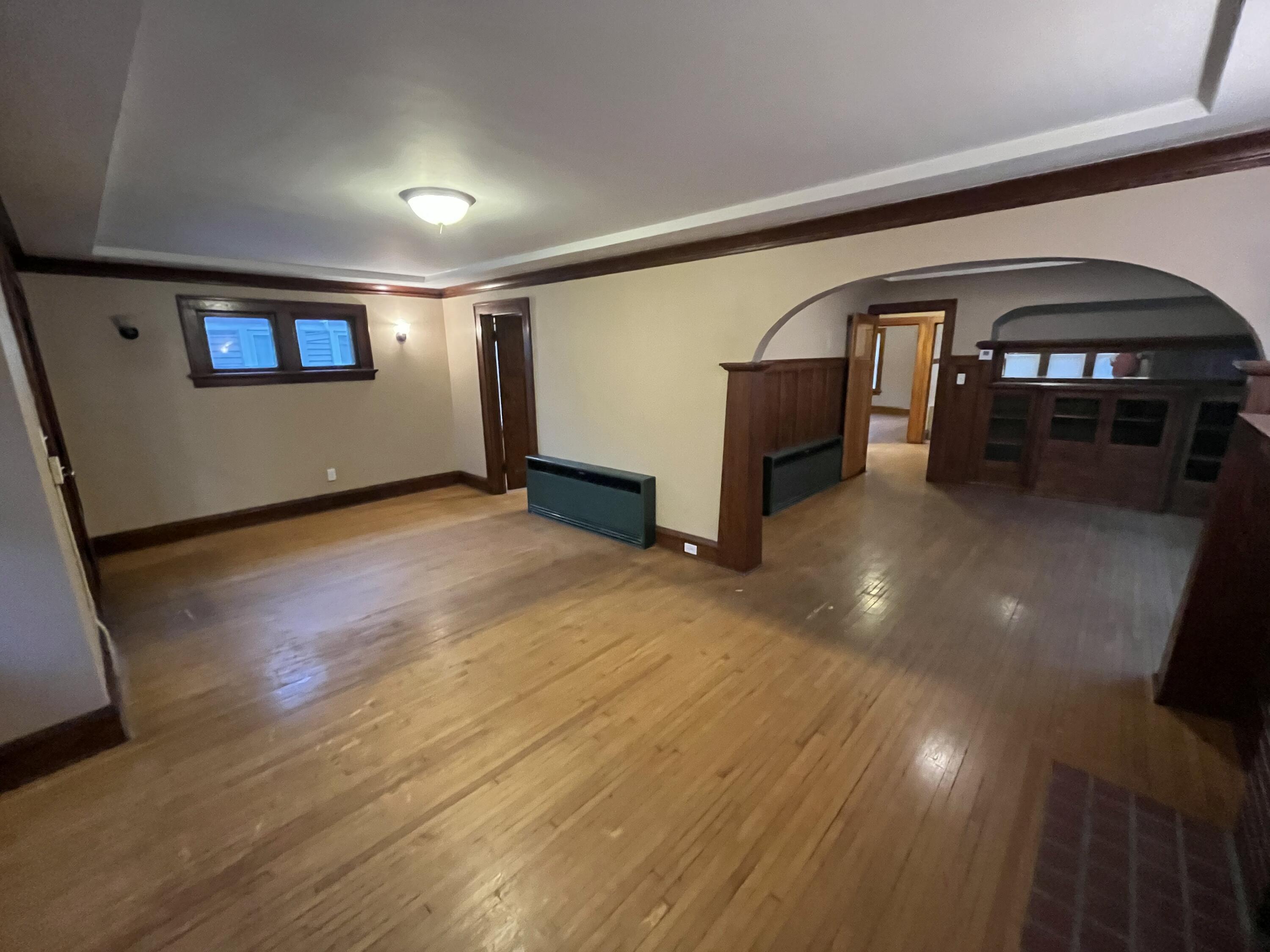 3854 North 19th Street Milwaukee, WI 53206 - Photo 12 of 37 Living Room