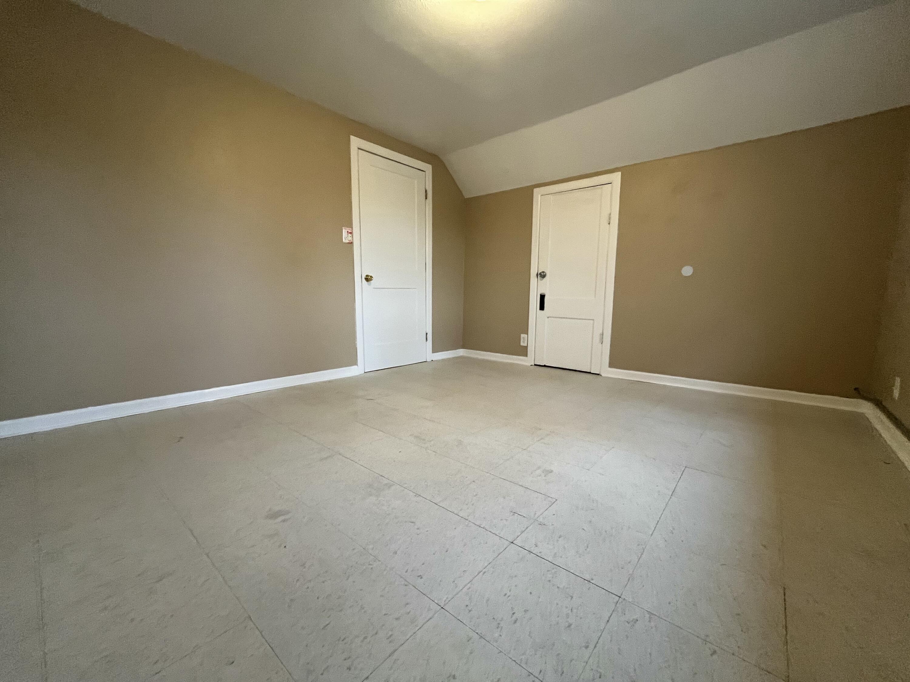 3854 North 19th Street Milwaukee, WI 53206 - Photo 29 of 37 Bedroom 3