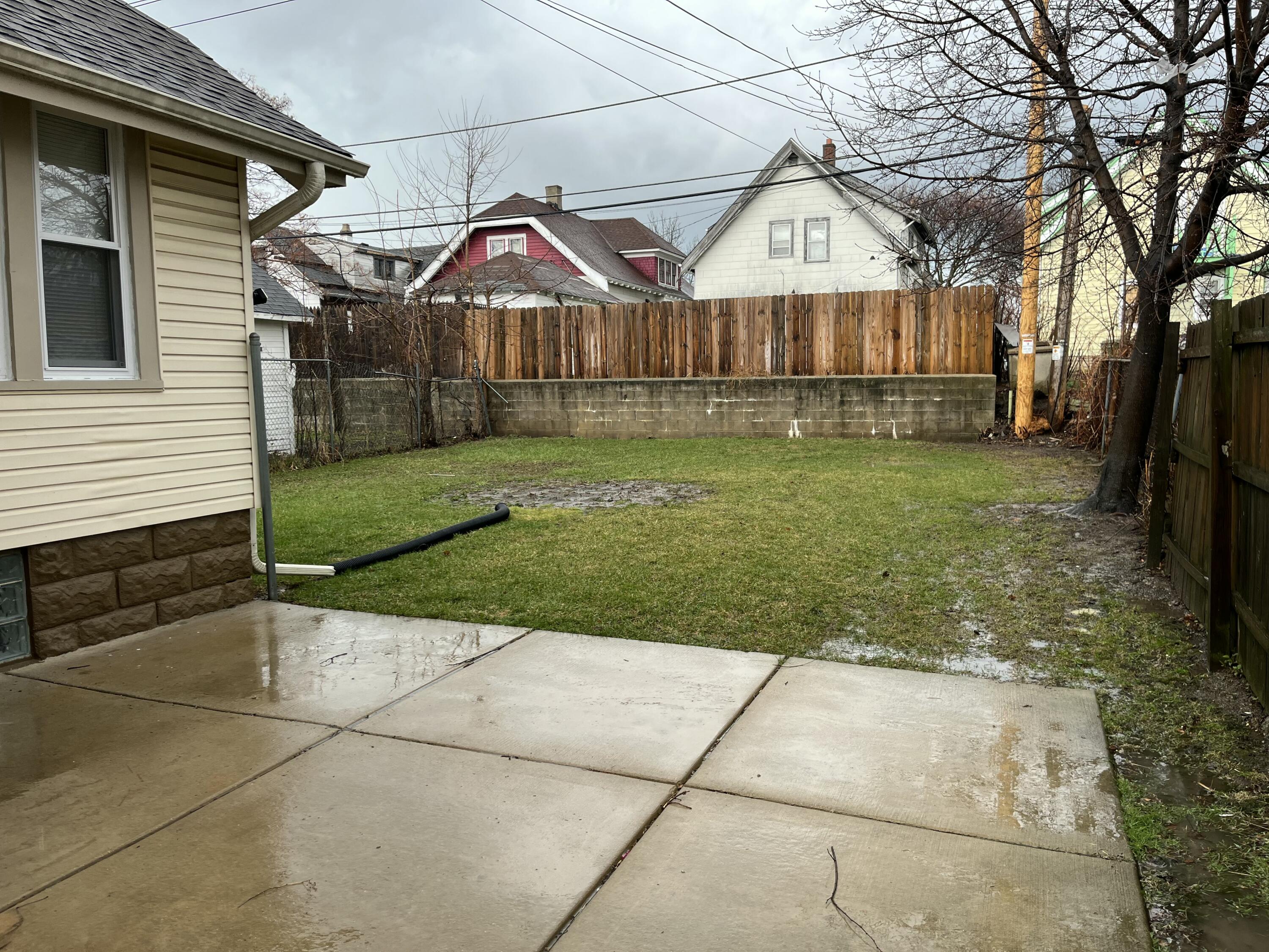 3854 North 19th Street Milwaukee, WI 53206 - Photo 3 of 37 Backyard