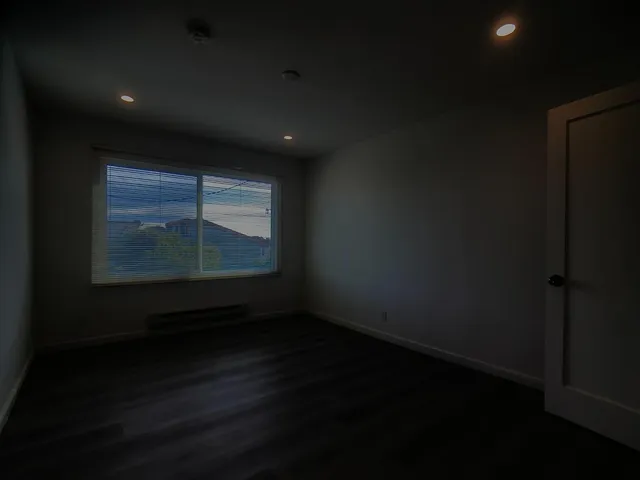 a view of empty room with window