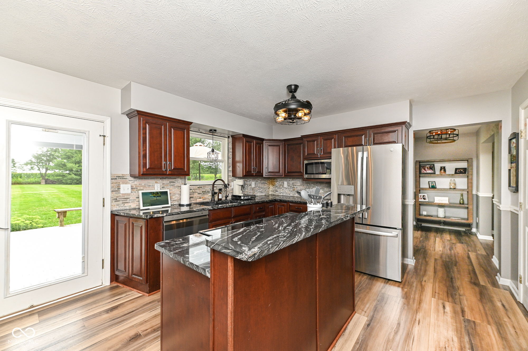 22304 Lamong Road Sheridan, IN 46069 - Photo 12 of 48 Gallery Image 12
