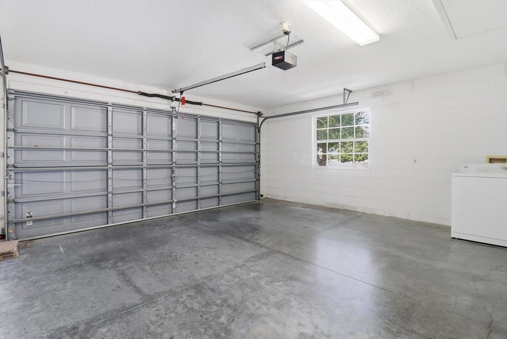 826 West Cockatiel Loop Hernando, FL 34442 - Photo 24 of 40 a view of a garage