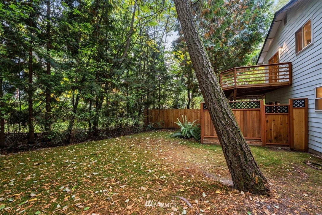22608 31st Avenue Southeast Bothell, WA 98021 - Photo 32 of 36 a backyard of a house with entertaining space