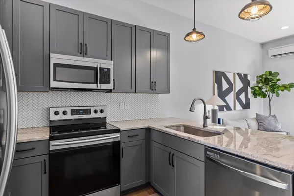 $349,900 | 209 West 16th Street, Chattanooga, TN 37408