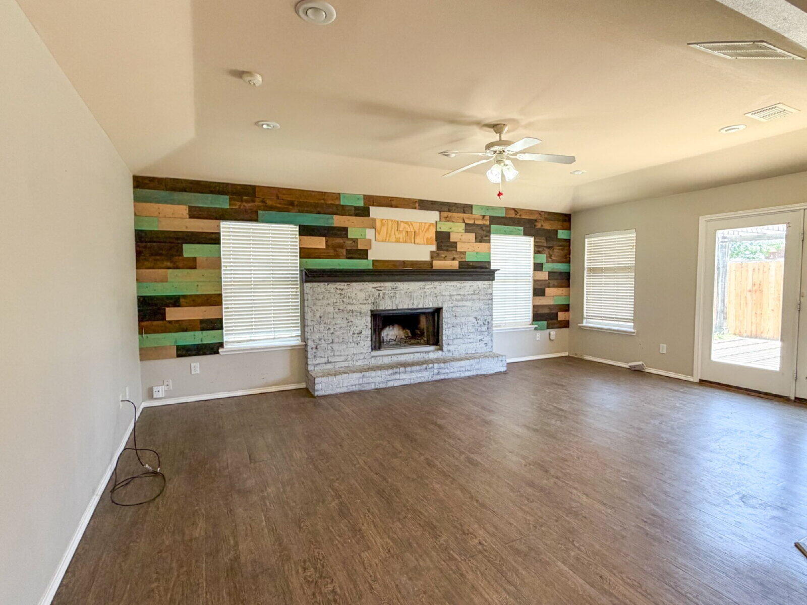 2502 106th Street Lubbock, TX 79423 - Photo 4 of 11 large (3)