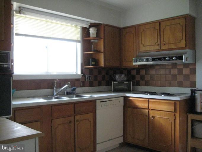 707 Rosier Road Fort Washington, MD 20744 - Photo 8 of 24 Kitchen