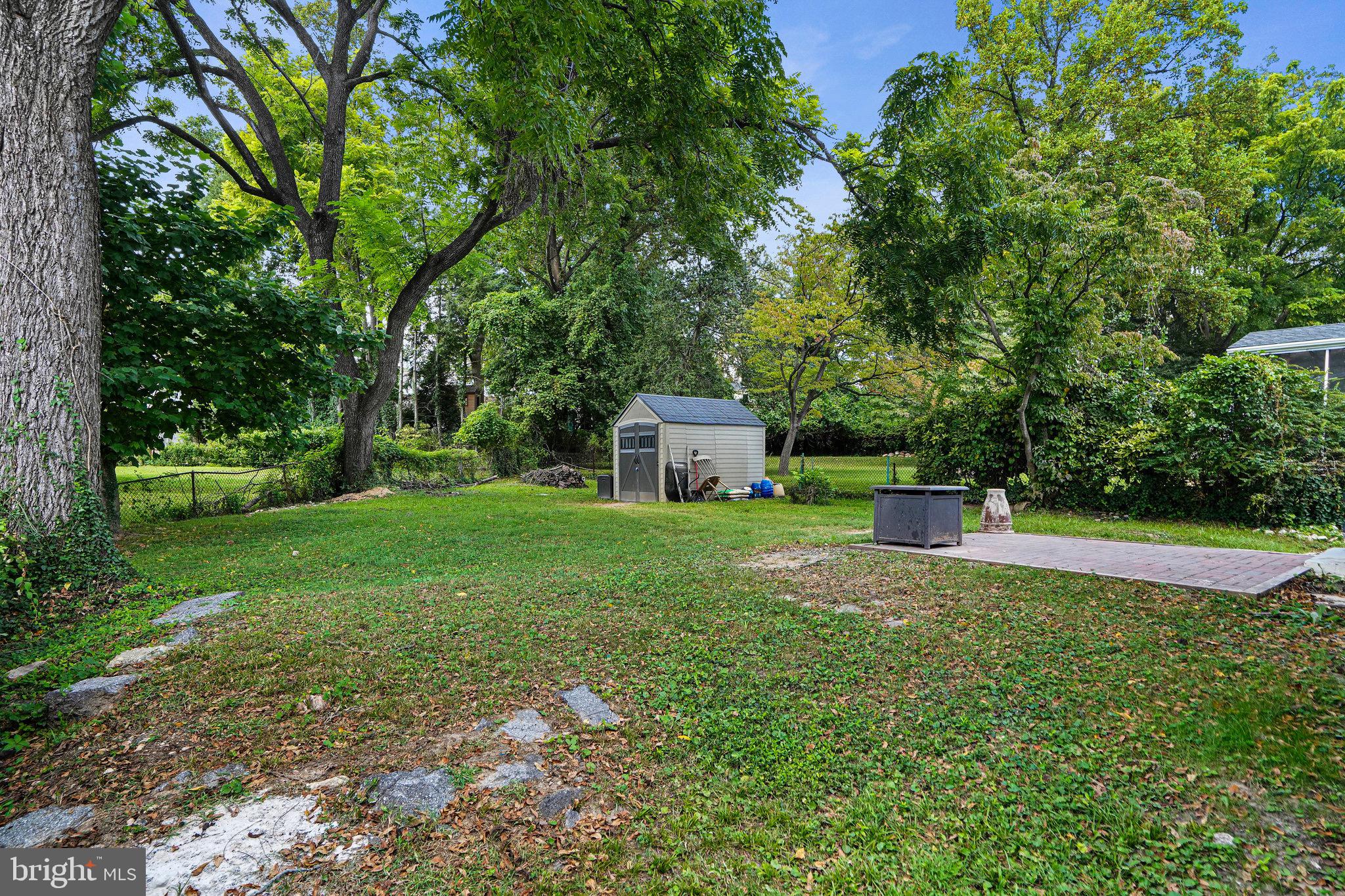 10146 Sutherland Road Silver Spring, MD 20901 - Photo 33 of 43 rare view back yard