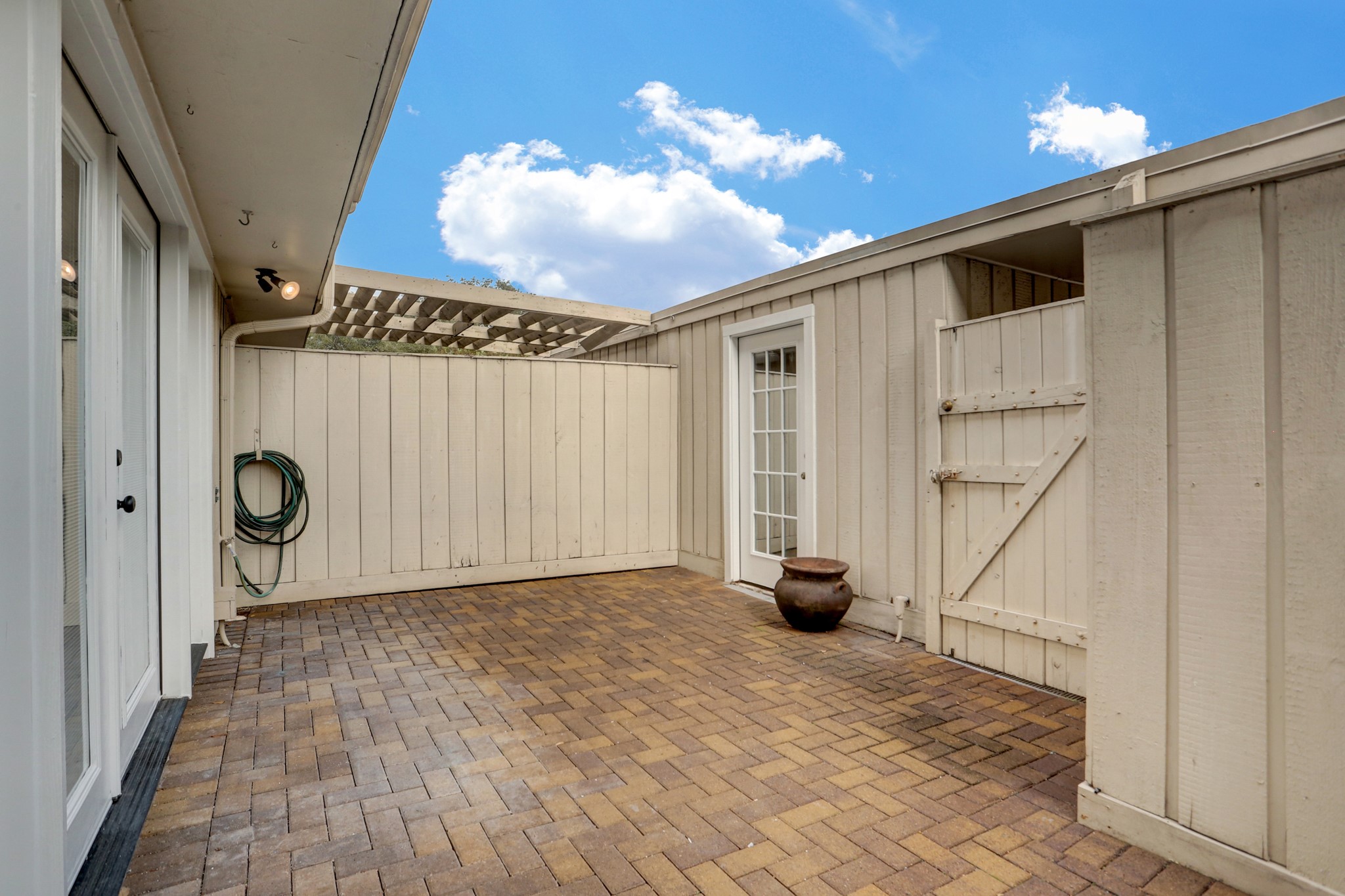 6403 Burgoyne Road, Unit 7 Houston, TX 77057 - Photo 32 of 34