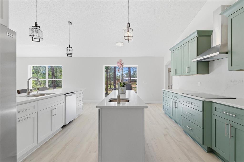 18063 Parrot Road Weeki Wachee, FL 34614 - Photo 19 of 52