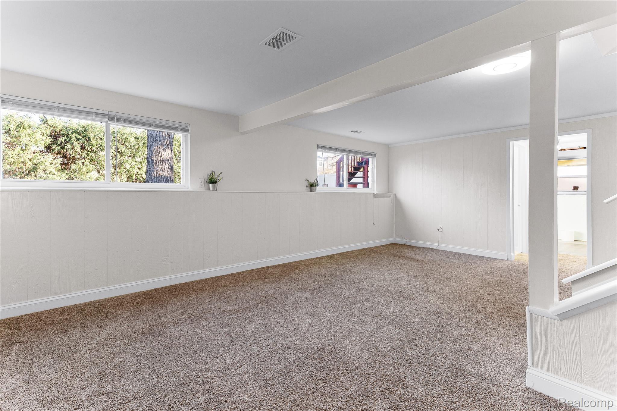 22582 Winfield Road Novi, MI 48375 - Photo 11 of 37 IMG_3082.jpg