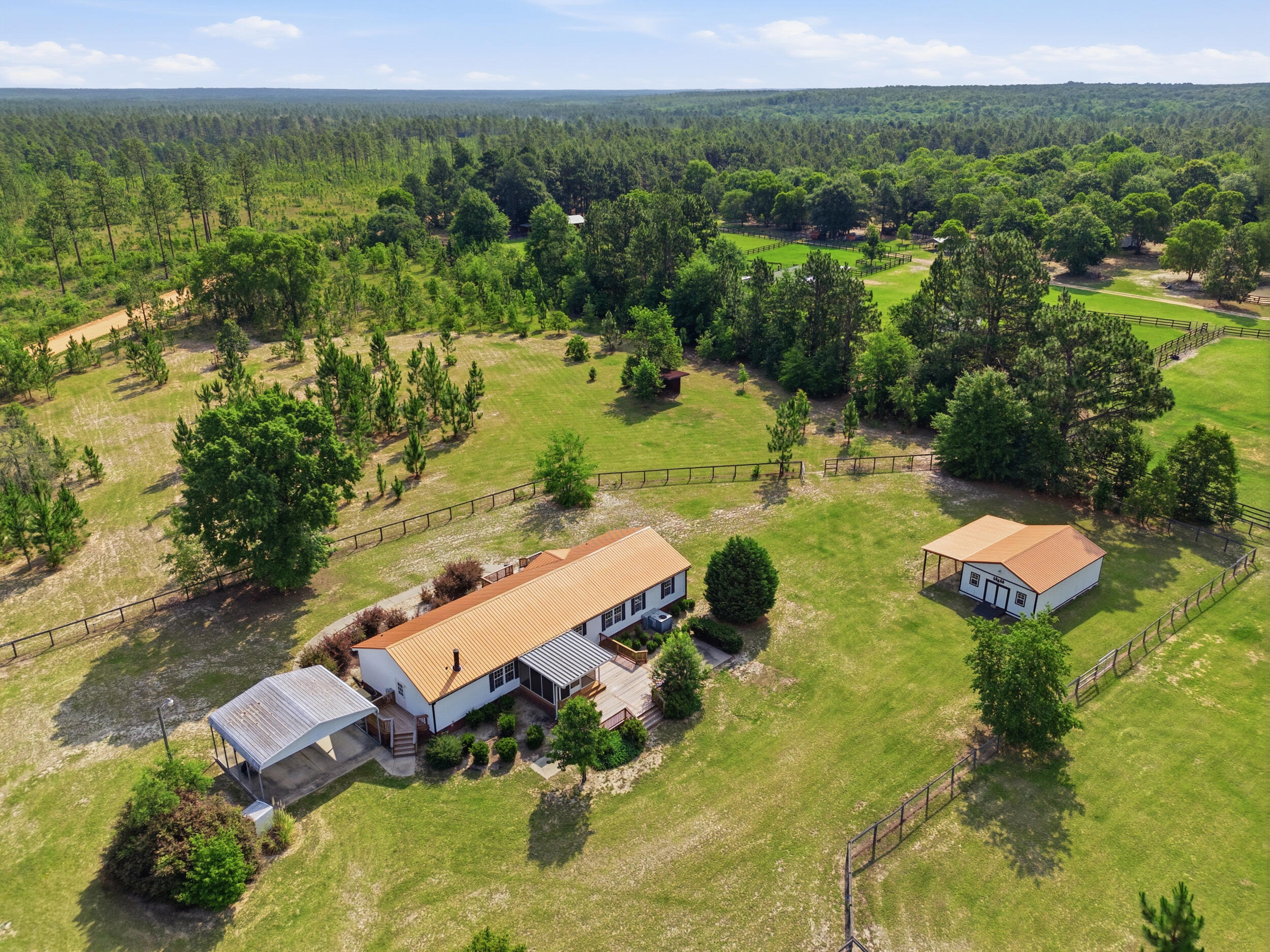 685 Centerwood Road Williston, SC 29853 - Photo 1 of 42