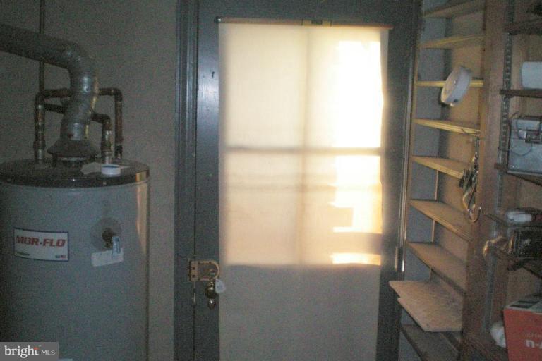 6918 Barton Road Hyattsville, MD 20784 - Photo 15 of 18 Laundry Area 2