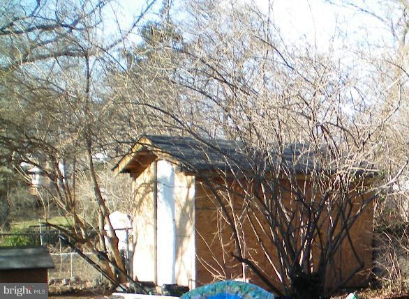6918 Barton Road Hyattsville, MD 20784 - Photo 17 of 18 Shed