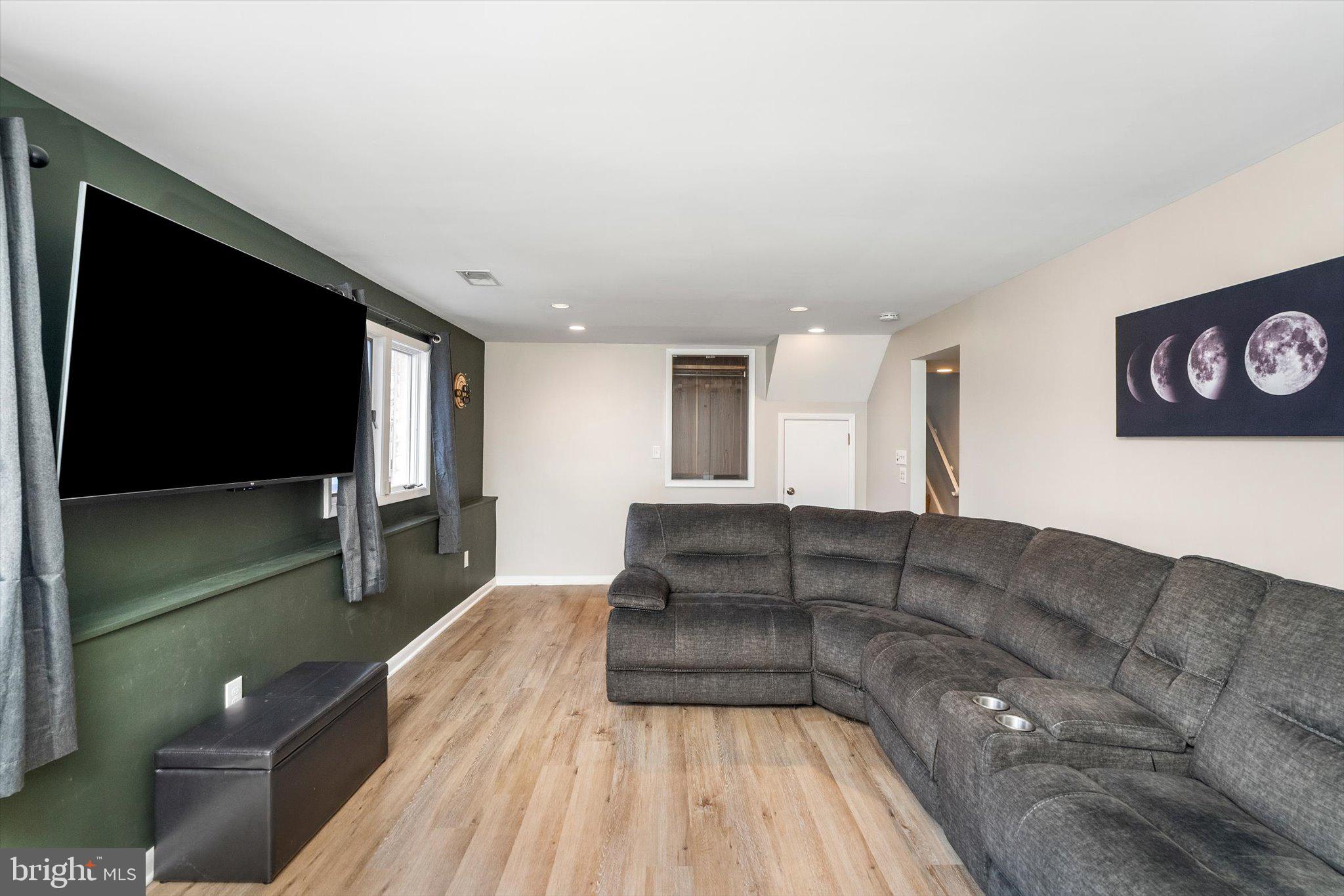 90 Hempstead Road Hamilton, NJ 08610 - Photo 19 of 25 Gallery Image 19