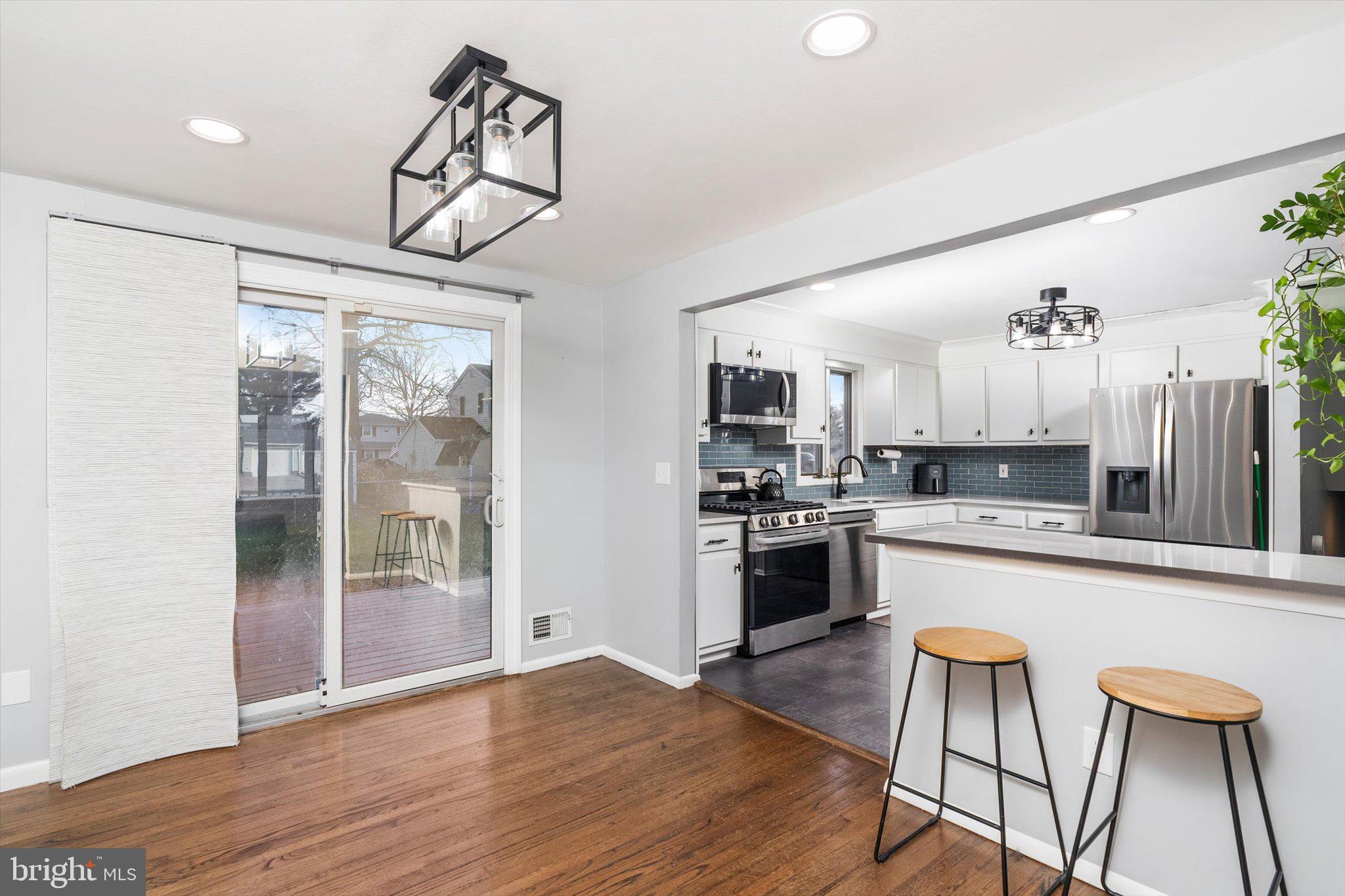 90 Hempstead Road Hamilton, NJ 08610 - Photo 6 of 25 Gallery Image 6